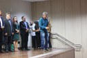 Maestro Almir Medeiros executa Hino Nacional no evento