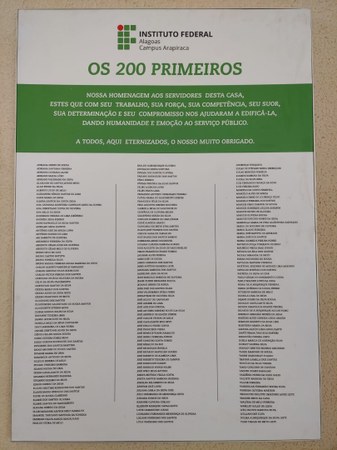 Homenagem mostra os nomes dos 200 primeiros servidores que atuaram no campus