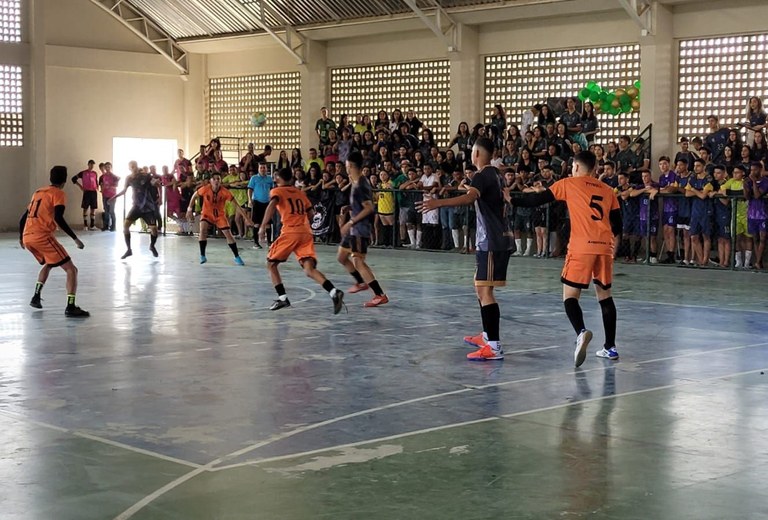 Jogos de futsal foram disputados no ginásio do campus