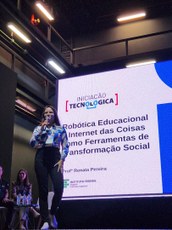 Professora Renata Pereira explicou o funcionamento e o alcance do projeto que executa no Campus Arapiraca