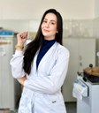 "O curso foi pensado justamente para formar profissionais capazes de atuar em diferentes cadeias produtivas da indústria de alimentos”, destaca a professora Luana Cypriano de Souza, coordenadora do curso superior de Tecnologia em Agroindústria do Campus Batalha