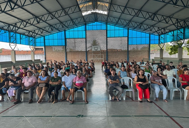 Reunião com pais