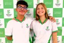 Os jovens alagoanos foram contemplados com bolsa integral após serem aprovados em uma seleção nacional envolvendo estudantes de ensino médio residentes de todo o Brasil, entre 15 e 17 anos, de escolas públicas e privadas. 