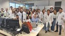 Alunos em laboratório durante atividade da ExpoTecqui