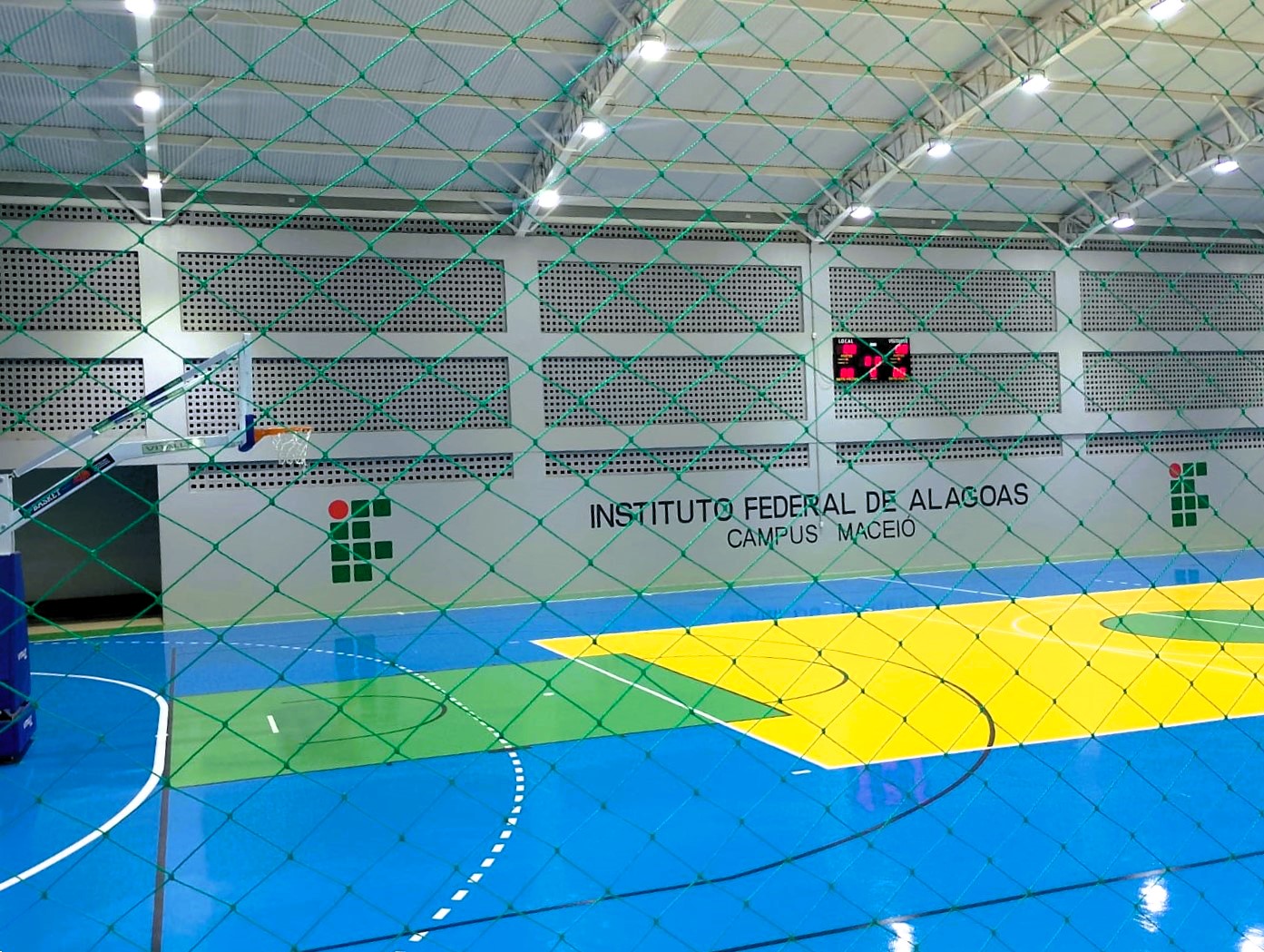 Novo espaço é composto por quadras oficiais para as modalidades de futsal, handebol, basquete, voleibol e badminton