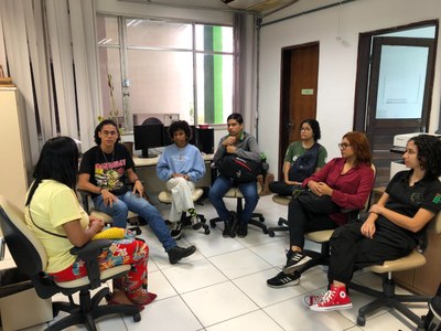 Equipe se reuniu com  integrante da equipe nacional de coordenação do Programa Oficinas 4.0 Jaqueline Ferreira