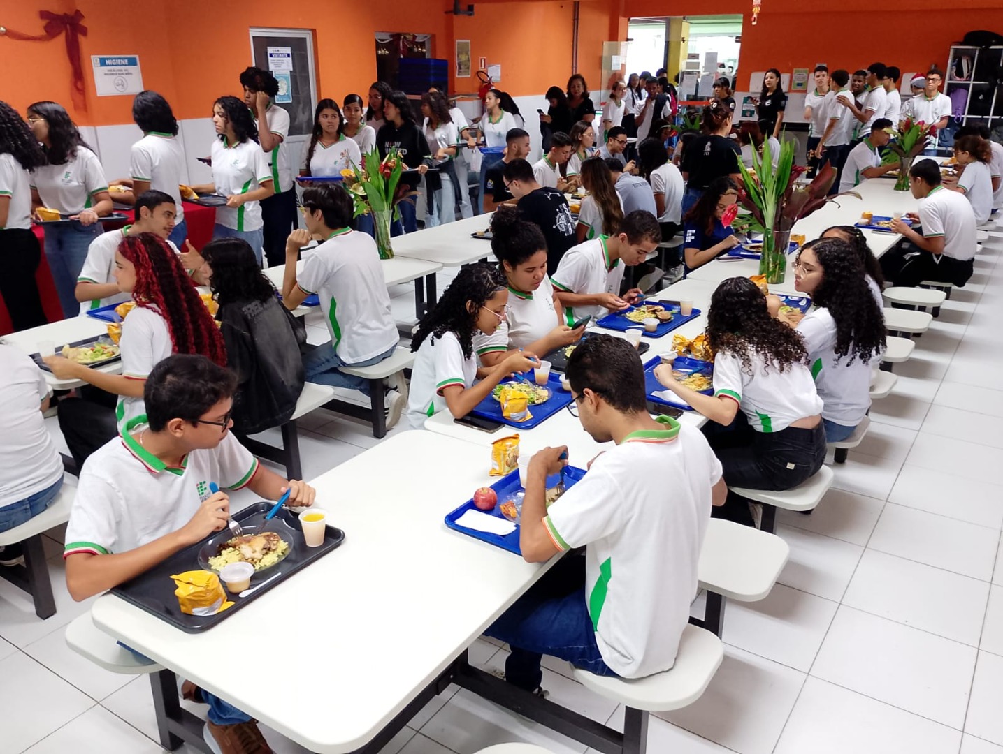 SANE promoveu almoço e jantar comemorativos para alunos atendidos