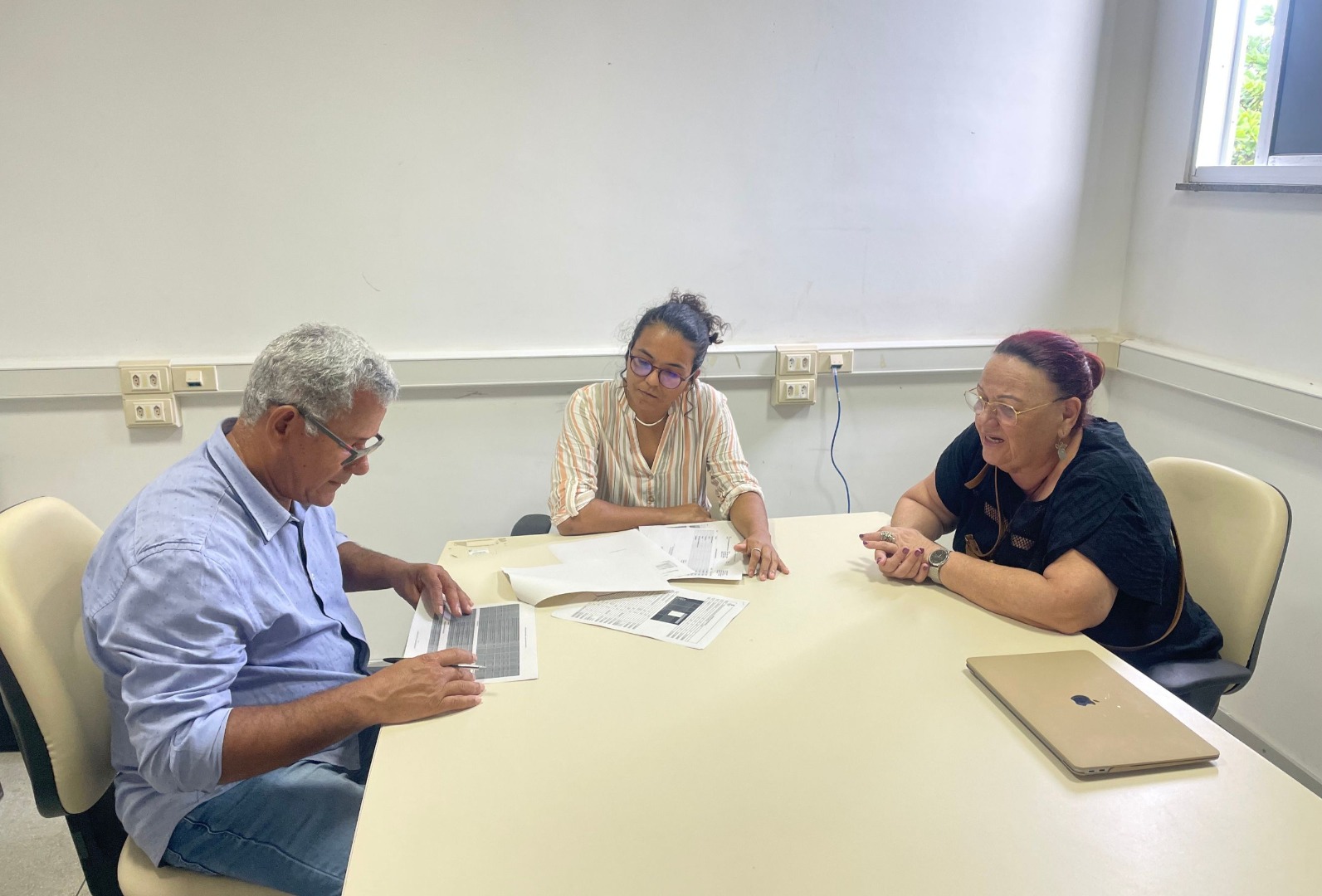 Contrato emergencial foi assinado na última quarta-feira, 6