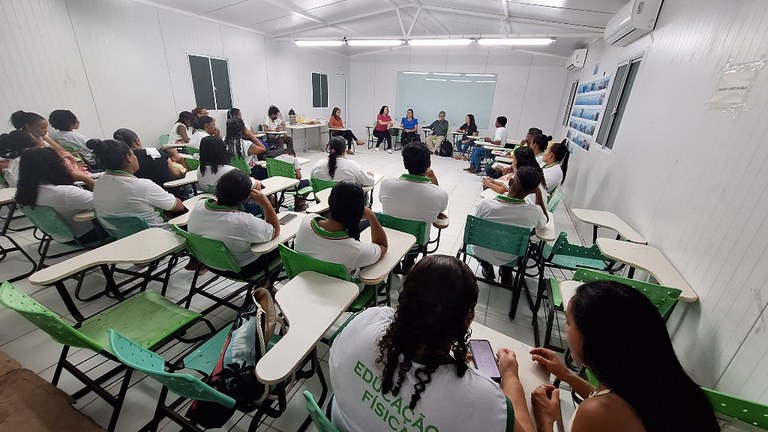Encontro noturno envolveu alunos de diversos módulos