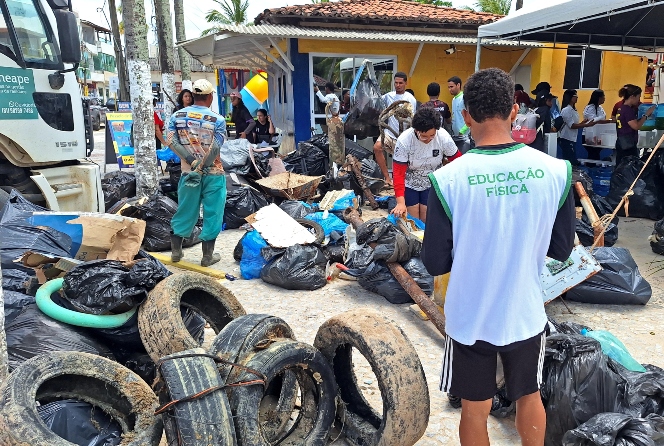 lixo coletado pelos voluntários.jpg