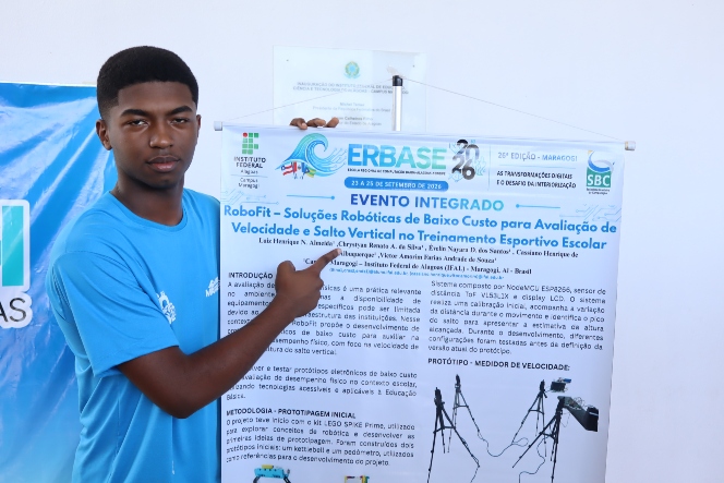 Ifal Maragogi apresentando trabalho.jpg