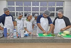 Oficina de auxiliar de cozinha