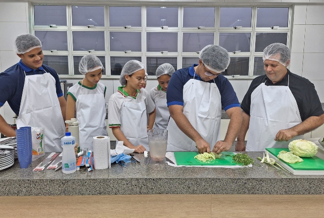 Oficina de auxiliar de cozinha.jpg