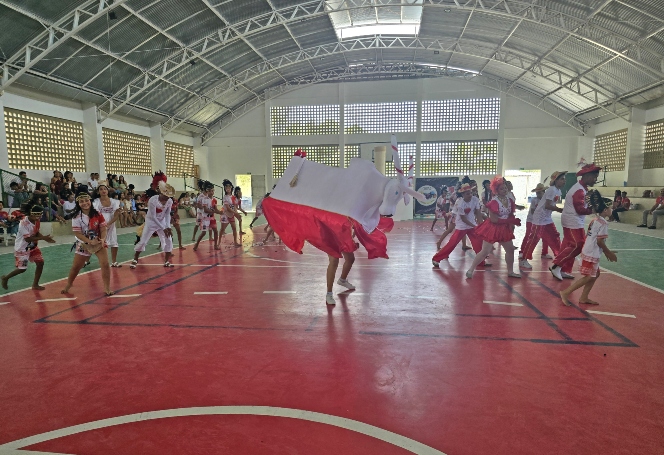 Grupo Expressão Cultural de São Luís do Quitunde.jpg