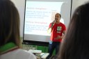Professor Aristides Rodrigues em aula-show sobre Química