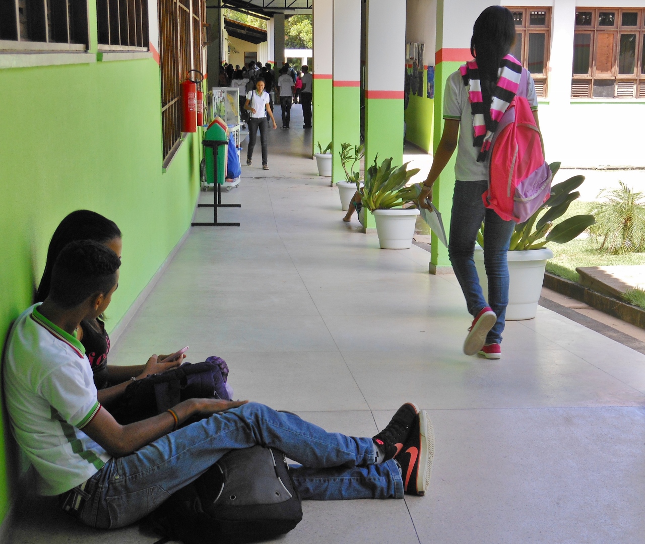 Estudantes já podem se inscrever para seleção de bolsas