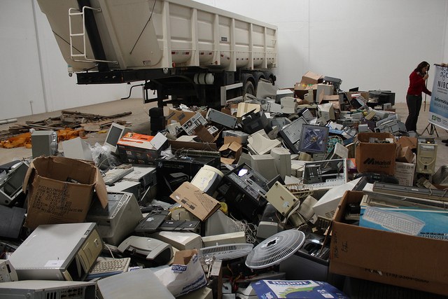 Lixo eletrônico coletado pelo projeto. Imagem: Reprodução EBC