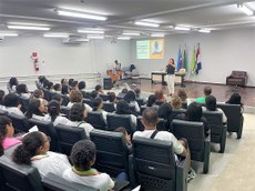 Coordenadora sistêmica da EJA no Ifal, Fátima Amorim, participou da celebração