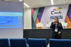 Professora Ana Paula Fiori palestrou no primeiro dia do Conedu 2022
