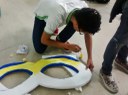 Estudantes preparam máscaras para decorar o Campus