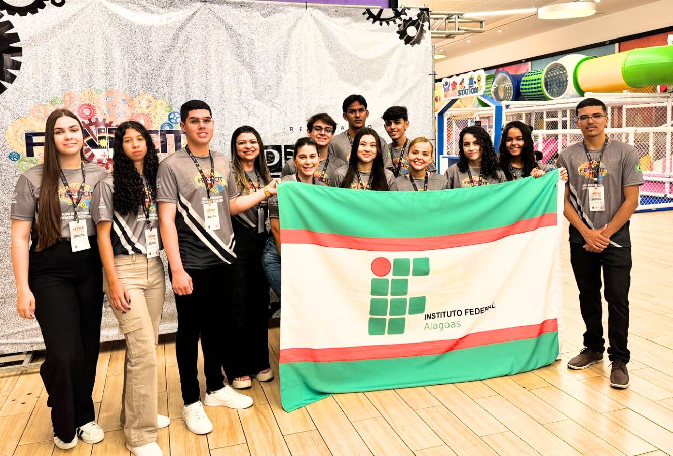 Ifal Palmeira dos Índios se destaca na FENECIT 2025 e projeta estudantes para eventos científicos internacionais
