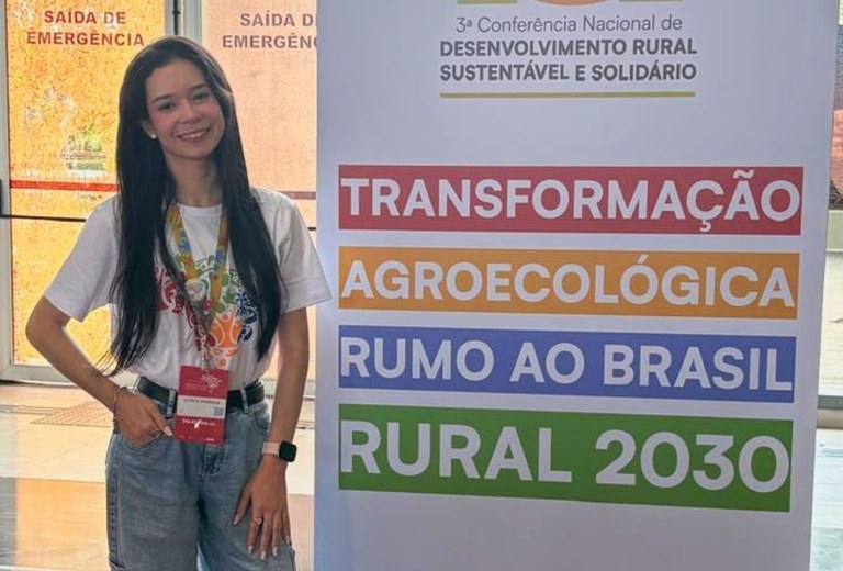ALUNA DO IFAL PENEDO EM CONFERÊNCIA NACIONAL