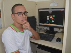 O aluno Guilherme Braz é um  entusiasta de olimpíadas do conhecimento e foi dele a iniciativa de formar a primeira equipe para participar da OGB.