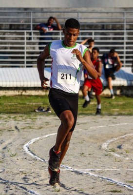 Nas provas de corrida, o melhor desempenho foi o do aluno Kauã Vicente, que chegou até a final dos 200m rasos e terminou a competição em 4º lugar.