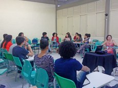 A assistente social do campus, Danielly Spósito, ministrou oficina junto com a pró-reitora de Pesquisa e Inovação do Ifal, Eunice Palmeira. 