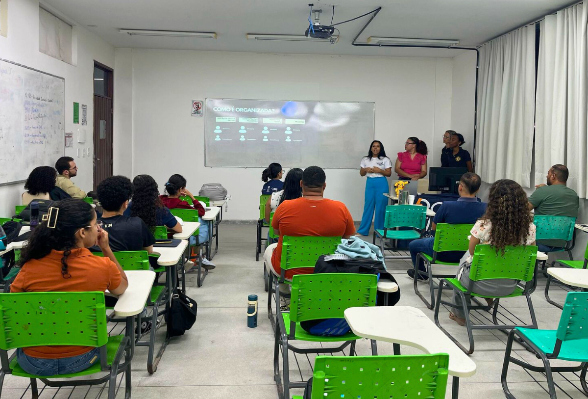 BATE-PAPO SOBRE EMPRESA JÚNIOR