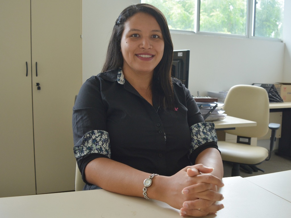 Martha Rodrigues, do Campus Penedo, vem trabalhando com a Márcia Gomes, do Campus Santana, desde o mestrado com diferentes biomassas na produção de álcool.