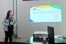 Apresentação do trabalho ´sobre o Pibid em Língua Português foi apresentado pela aluna Aurea Santos.
