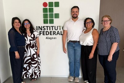 Equipe da Proen com membros da gestão Institucional do Pibid.jpeg
