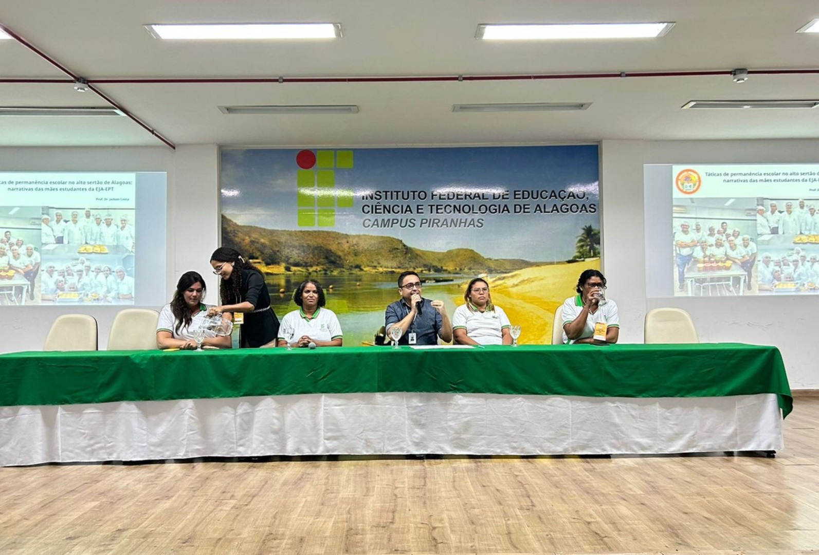 Professor Jaílson Costa durante o evento