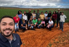 Visita técnica de estudantes de Piranhas a produtores de hortaliças e frutas