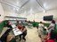 Professores atendem os pais e mães dos estudantes