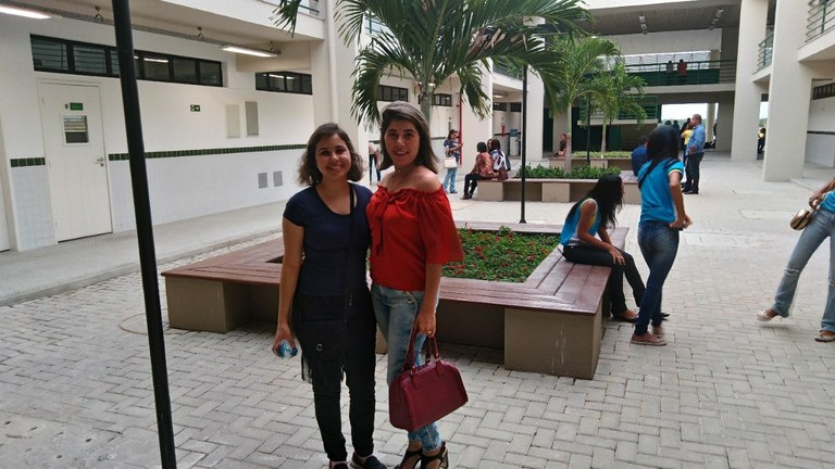 Servidoras Esther e Lidianne na inauguração do campus Coruripe