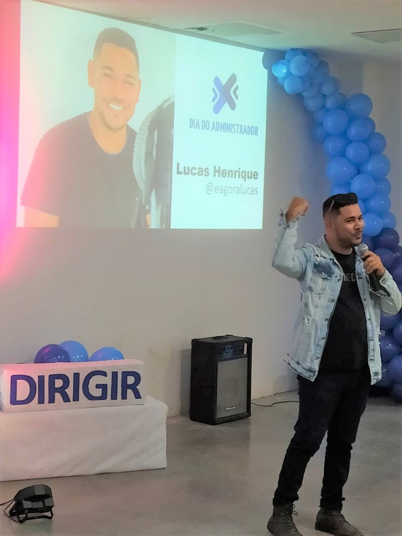 Evento contou palestra com do influencer Lucas Henrique sobre “Marketing Digital”.jpeg