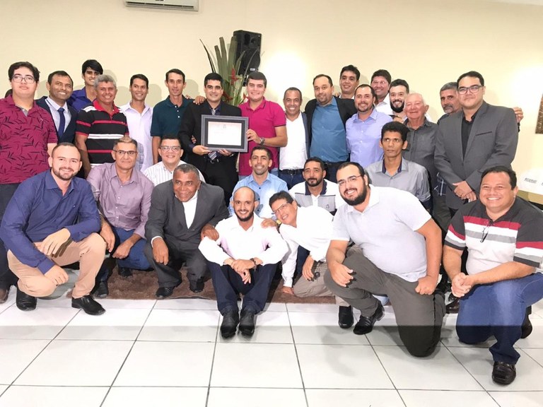 Gilberto Gouveia recebe título de cidadão honorário de Santana do Ipanema