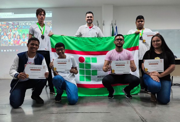 Estudantes de Santana recebem medalhas de bronze e honra ao mérito em Torneio Nacional de Física