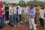 Os alunos acompanharam atividades como preparo do solo, regulagem de plantadeiras, adubação e plantio.jpg