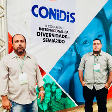 Professor Luiz Torres e bolsista Dylan Markes participam de evento internacional em Campina Grande
