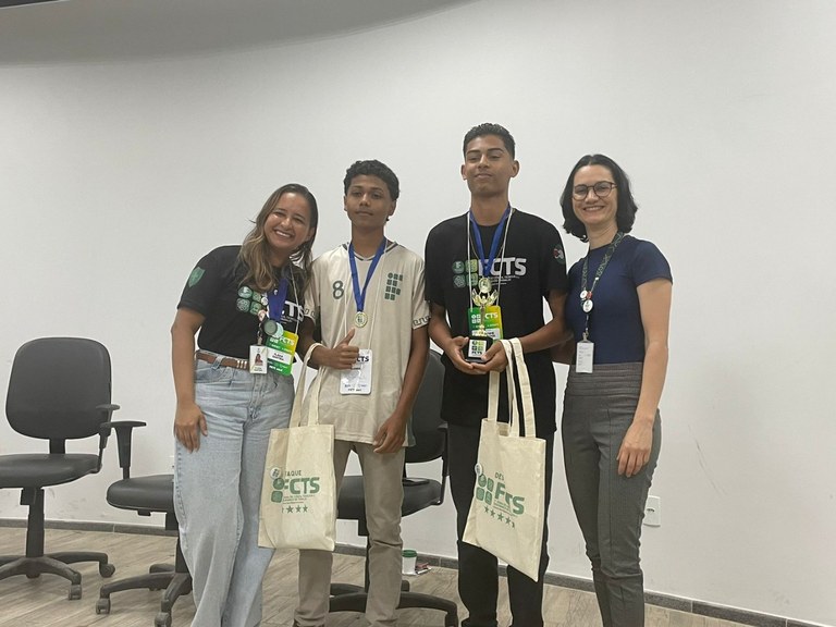 Alunos foram premiados em oito modalidades.jpeg