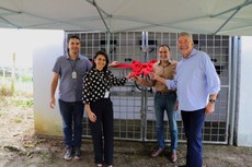 Valdemir Chaves, Uilliane Faustino, Carlos Guedes e Paulão descerrando a faixa de inauguração do Modulo I da Usina Solar do Ifal Campus Satuba