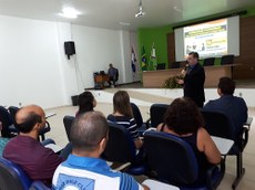 Carlos Conce durante sua palestra “Comunicação e performance para a excelência no serviço público”
 