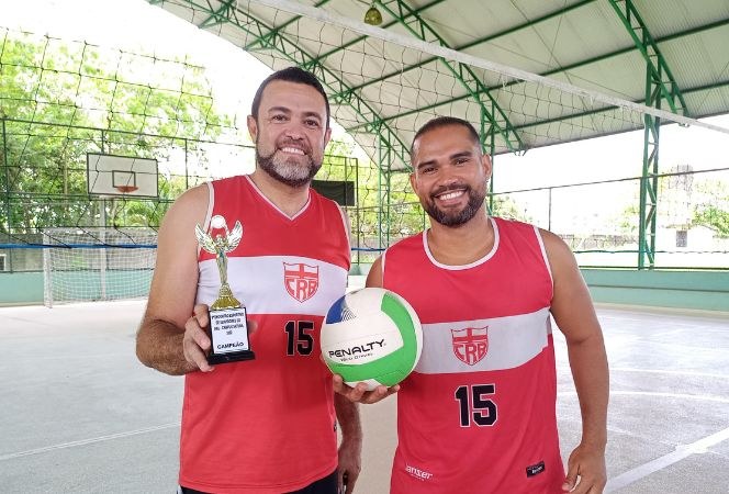 Servidores Eduardo e Fabiano, do Campus São Miguel dos Campos, foram a dupla campeã