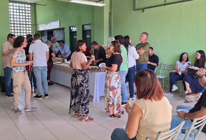 Momento de descontração e interação entre os participantes do encontro