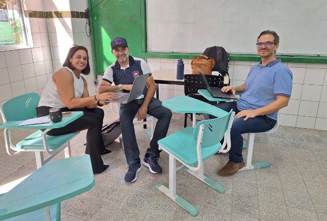 Professores de Agropecuária testam ferramentas de IA na oficina do evento