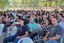 Calouros e familiares acompanham a cerimônia de abertura no Espaço Multieventos