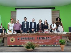 Autoridades na mesa de honra do Enneabi e Enneal